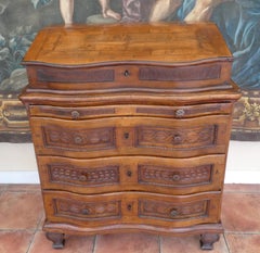 Antiker italienischer Barock-Schreibtisch aus Obstbaumholz aus dem 17. Jahrhundert, um 1680