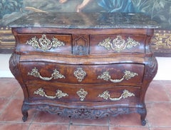 Antique Early 18th Century Walnut Bombé Chest of Drawers