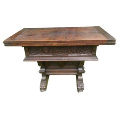 Antique Georgian Oak Hall Table with Duke of Devonshire Crest, circa 1790