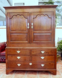 Antique Mid 18th Century English Country Oak Hall Cupboard, circa 1750