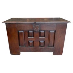 Fine Early 17th Century Antique English Oak Coffer Chest, circa 1630