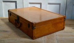 Valise vintage Louis Vuitton en cuir beige, vers 1930
