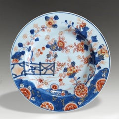 Antique Chinese Kangxi Period Imari Porcelain Plate, circa 1700–1720