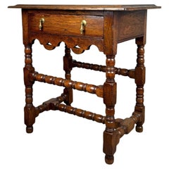Table d'appoint en chêne du début du XXe siècle, de style Chippendale