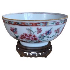 Antique Chinese Qianlong Famille Rose Enamelled Porcelain Bowl, 18th Century