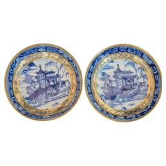 Pair of Chinese Qianlong Export Porcelain Gilt Dishes, circa 1760