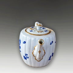 Antique First Period Dr Wall Worcester Dry Blue Teapot by James Giles, ca 1770