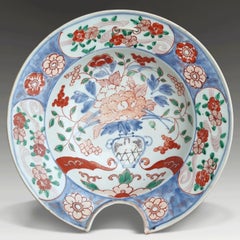 Rare Large Antique Japanese Arita Imari Porcelain Shaving Bowl, circa 1690–1710