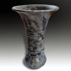 Vase antique rare de type « Gu », en poterie noire chinoise, datant de la dynastie des Song du Sud ou de la dynastie Yuan