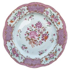 Antique Chinese Qianlong Famille Rose Enamelled Porcelain Dish, 18th Century