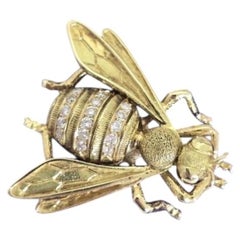 18ct Gold Honey Bee Novelty Brooch with Diamonds