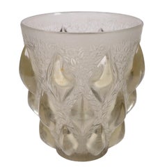 Vase « Rampillon » en verre transparent et dépoli de style Art déco, par René Lalique, n° 991
