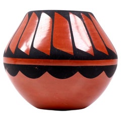 Caroline G. Loretto Jemez Pueblo Native American Polychrome Pottery Vase