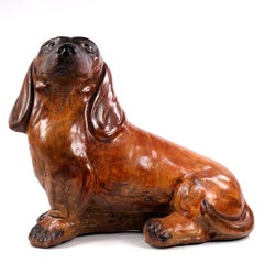 Dackelfigur aus Gussstein-Verbundmaterial im viktorianischen Stil