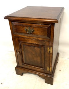 Georgian Style Oak Bedside Cupboard with Drawer and Bracket Feet