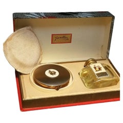 Yardley of London Gilt Powder Compact and Lavender Perfume Gift Set