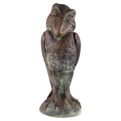 Brighthelm-Steinskulptur „Wally Bird“ im Grotesk-Stil nach einem Entwurf der Martin Brothers, 34 cm