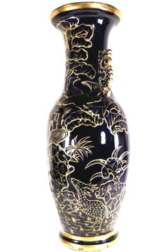 Grande vaso da pavimento Mason in ceramica “Ironstone”, blu cobalto e dorato, con manici a forma di drago