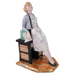 Figurita «Secretaria» de cerámica italiana de estilo Art Déco, obra de Arturo Pannunzio para Bortolotti