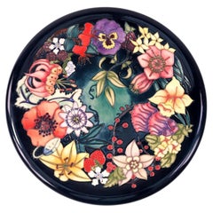 Caricatore “Moorcroft Carousel” di Rachel Bishop, piatto in ceramica artistica da 36 cm