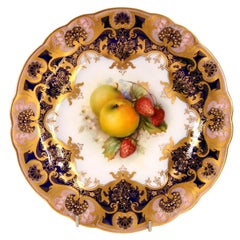Assiette de présentation pour fruits en porcelaine « Royal Worcester » d'époque, signée Richard Sebright