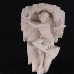 Consolle murale « Winter » de Royal Worcester en porcelaine de Paros, modelée par James Hadley