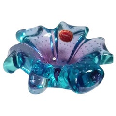 Archimede Seguso Murano „Bullicante“-Glasschale in Blattform, blau und lila