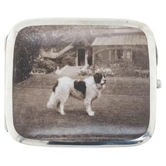 Étui à cigarettes en argent et émail orné d'un portrait de chien Saint-Bernard, H.A.