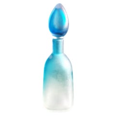 Gino Cenedese Murano Scavo: bottiglia in vetro blu smerigliato con tappo