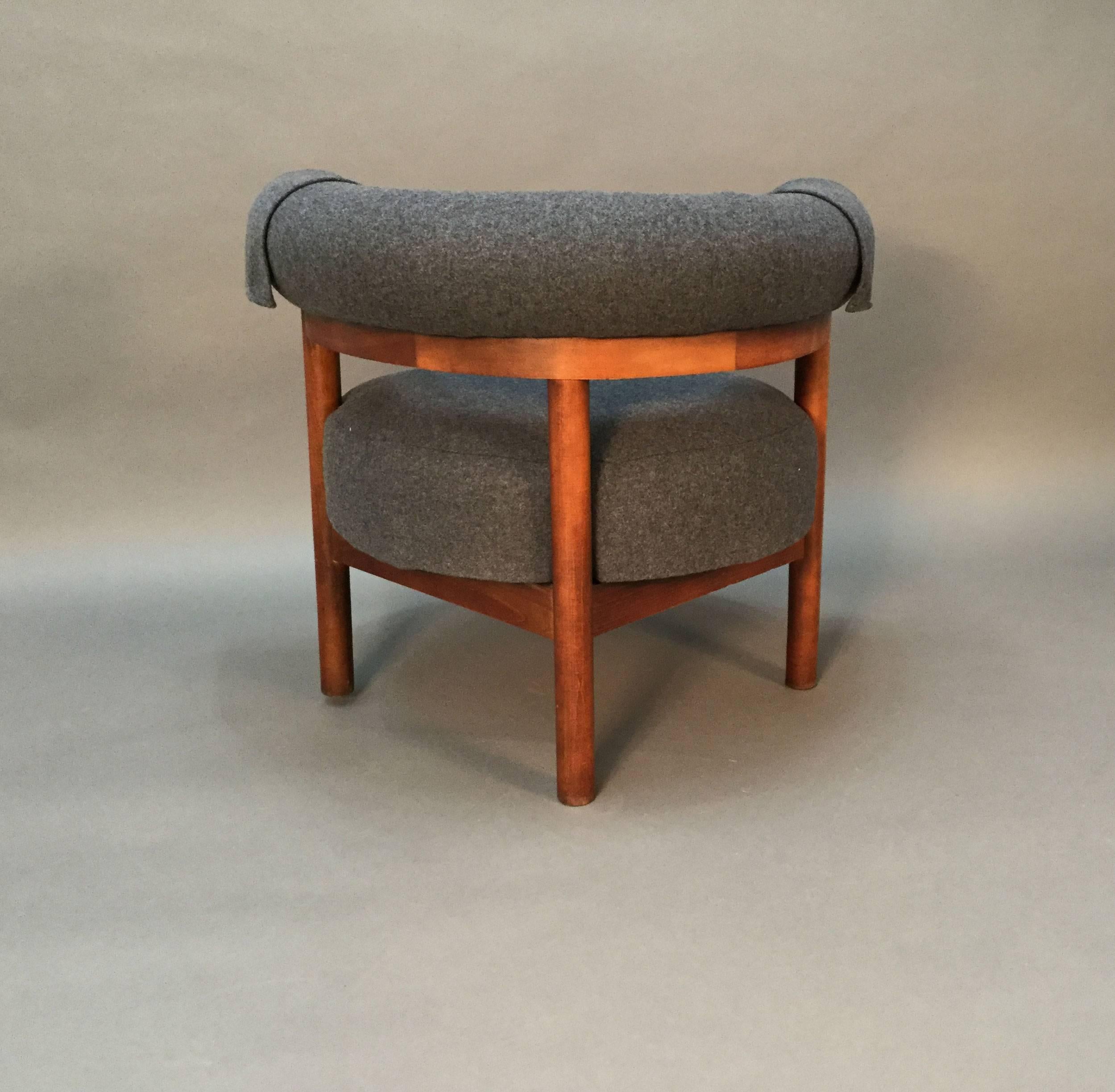 Modern Mid-Century Teak and Wool Upholstered Corner Chair In Excellent Condition In Bridport, CT