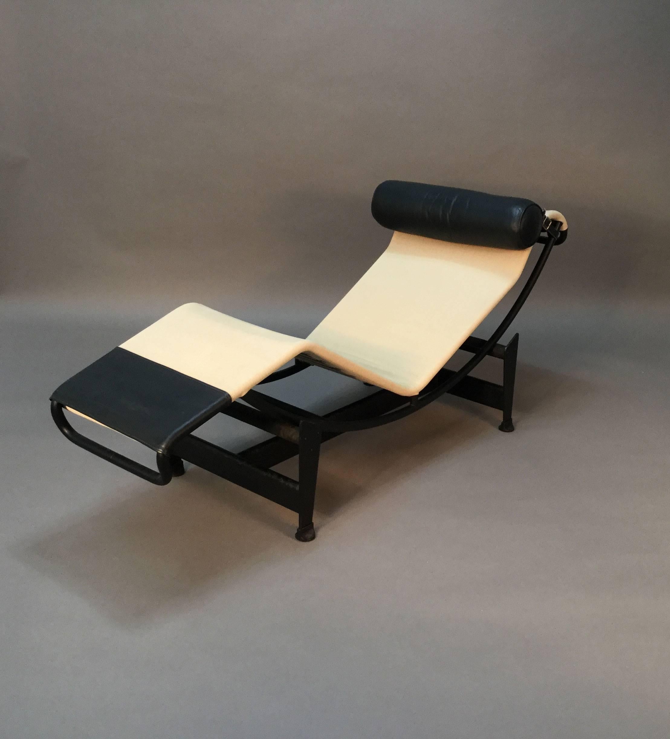 Italian Le Corbusier by Cassina LC4 Canvas and Leather with Black Steel Frame