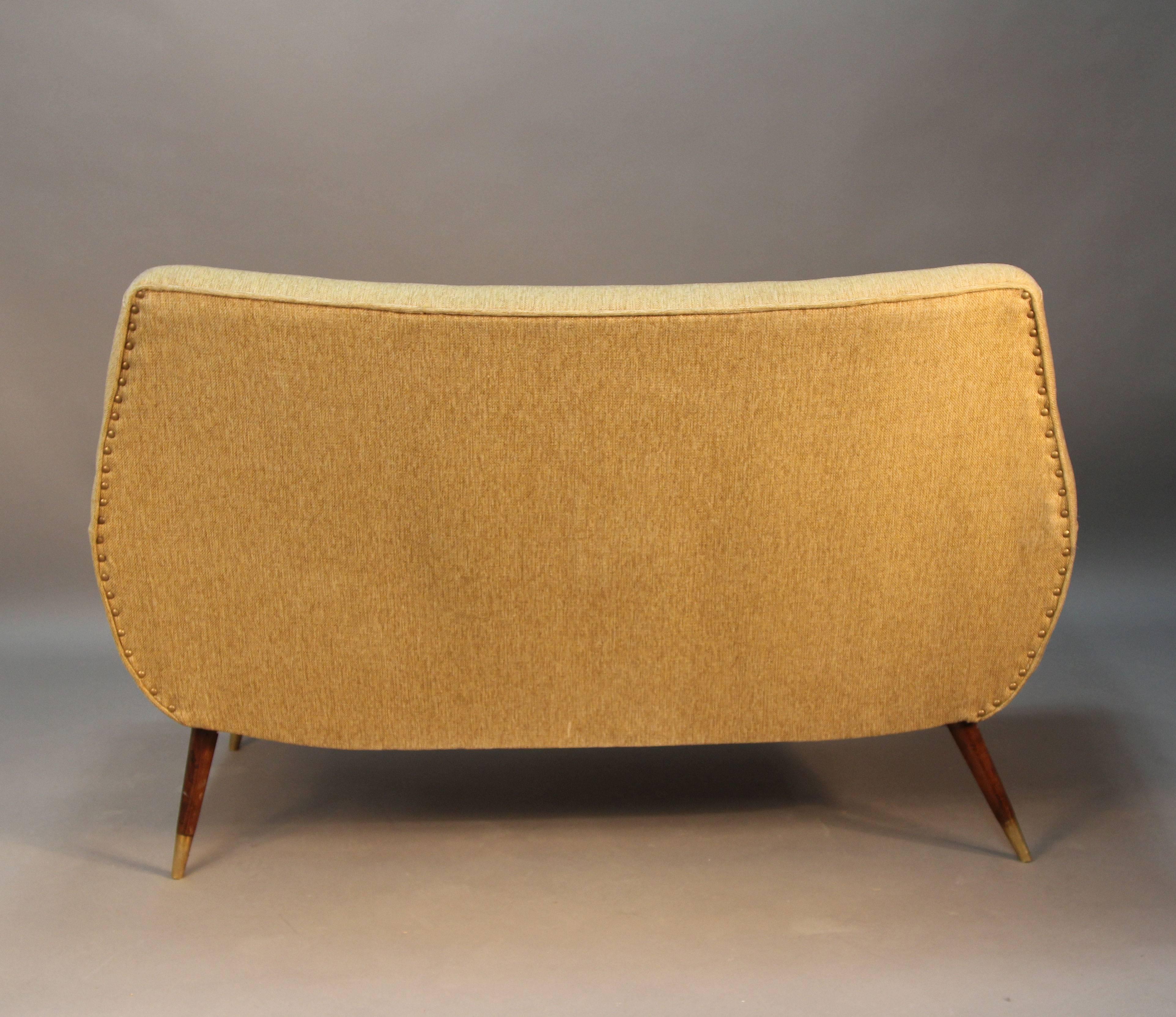 Mid-Century Modern Upholstered Loveseat In Good Condition In Bridport, CT