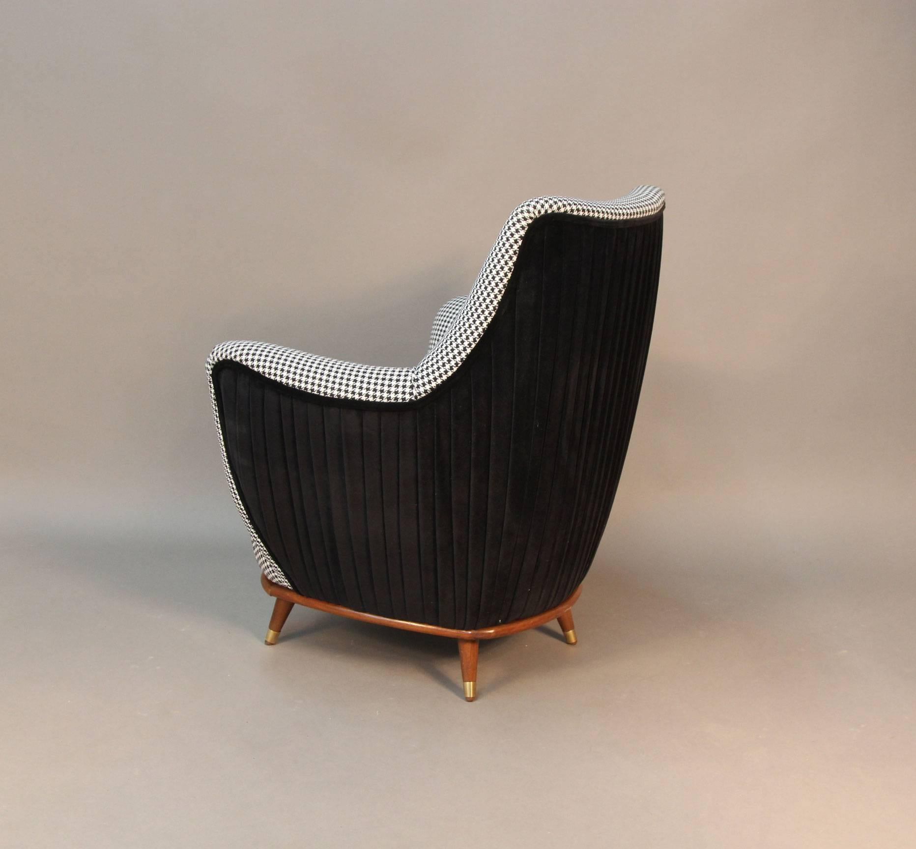 Mid-Century Modern Pair of Mid-Century Club Chairs with Houndstooth and Pleated Velvet Upholstery