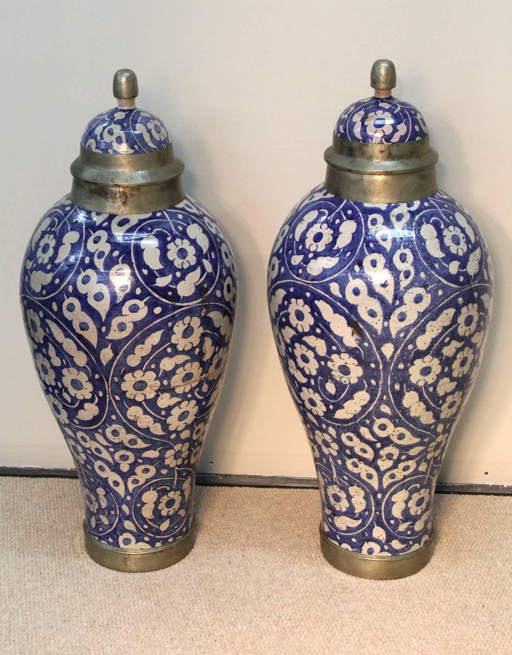 Artisan Made Early 19th Century Moroccan Floor Jars In Excellent Condition In Bridport, CT