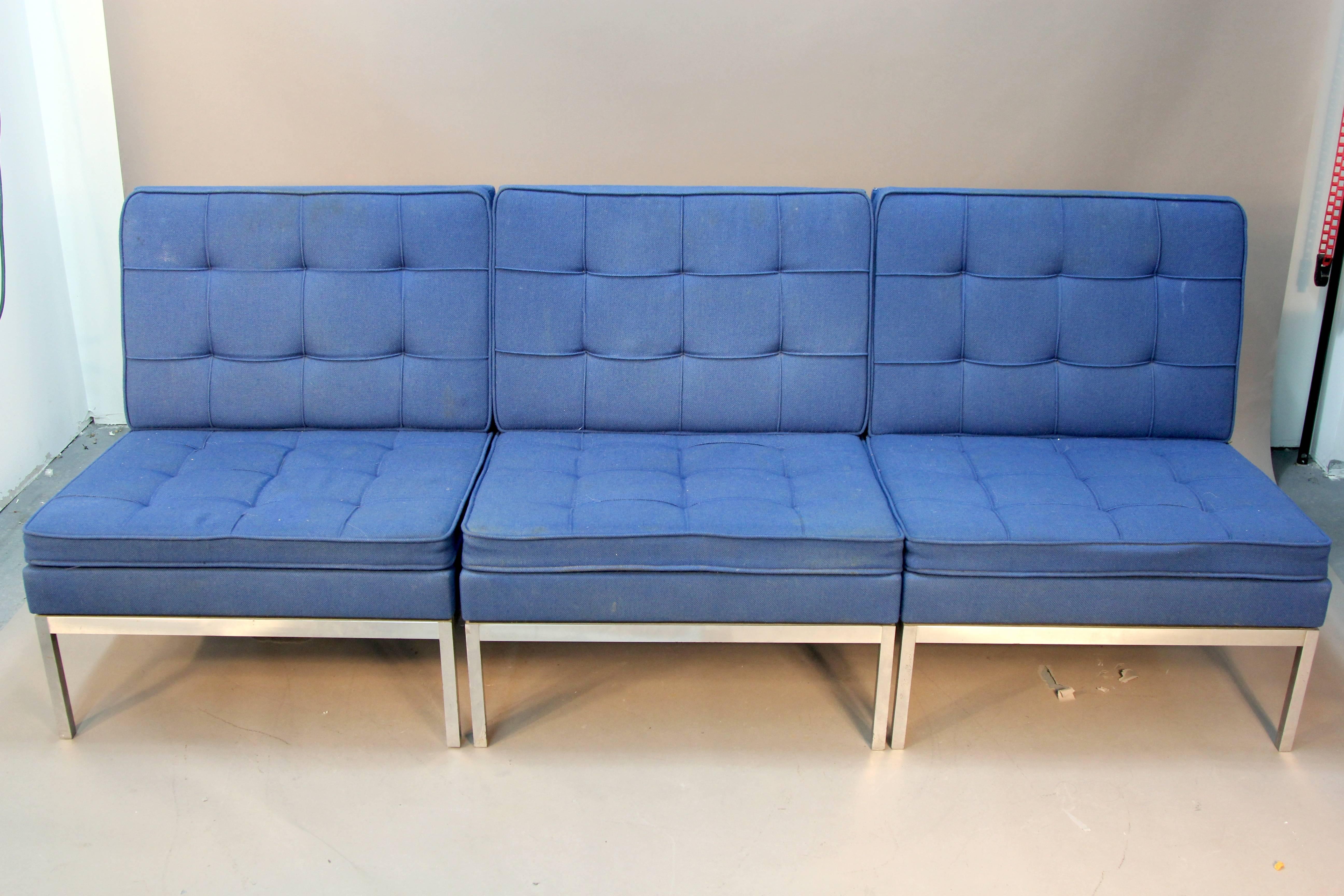 Three-Piece Knoll Sectional Sofa or Three Lounge Chairs For Sale 3