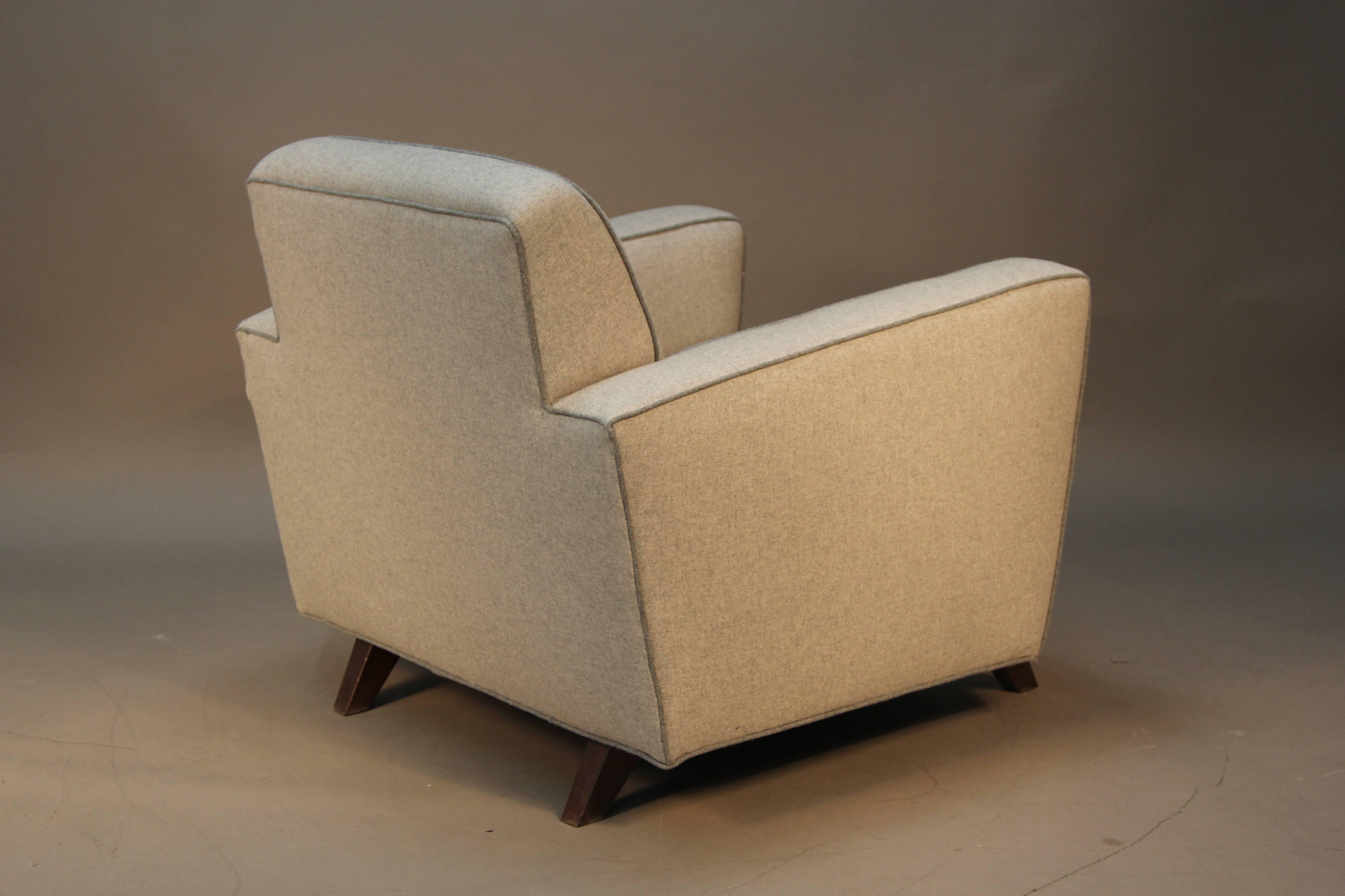 Mid-20th Century Pair of Mid-Century Modern Newly Upholstered Club Chairs For Sale