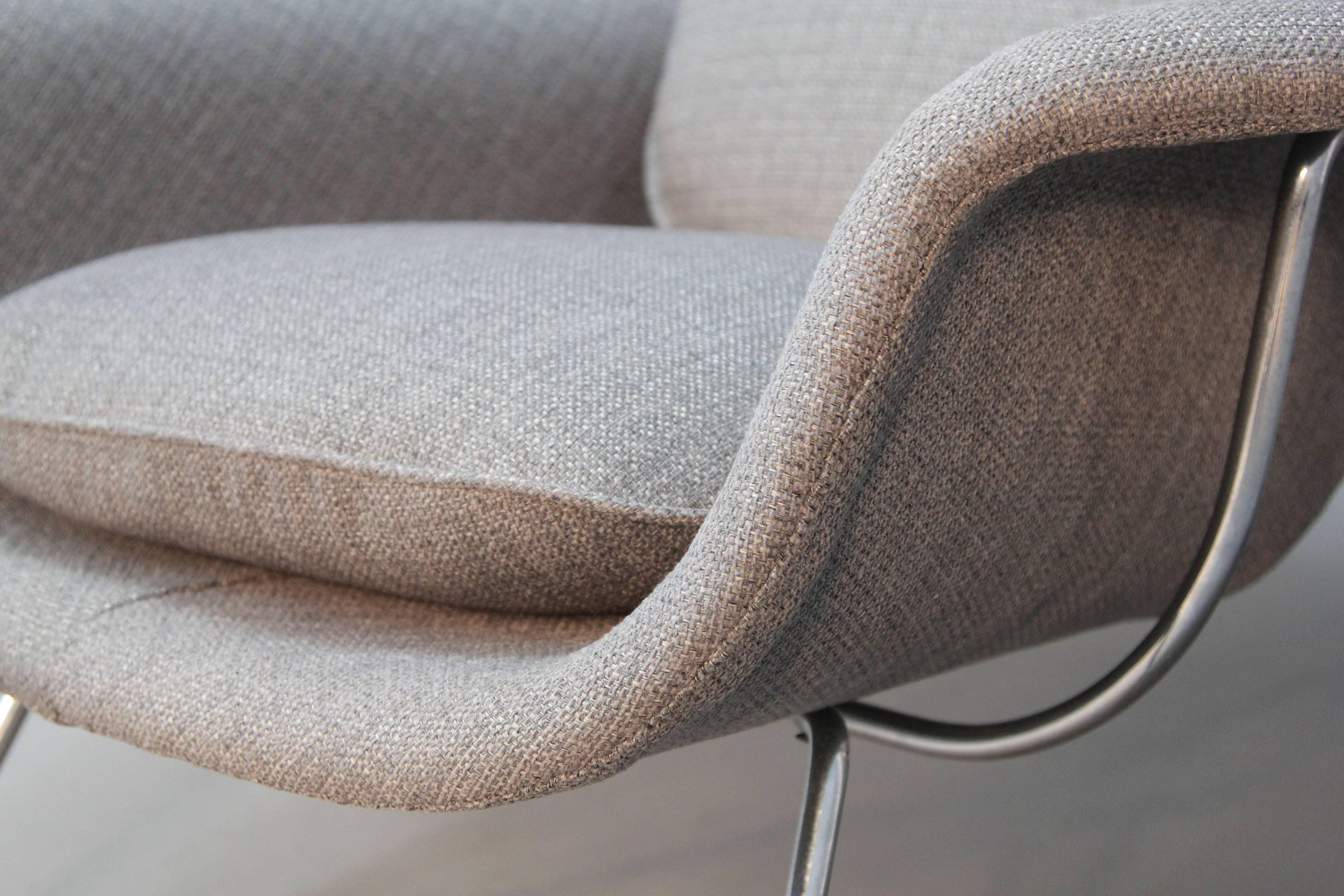 Eero Saarinen for Knoll Womb Chair and Ottoman Newly Upholstered 1