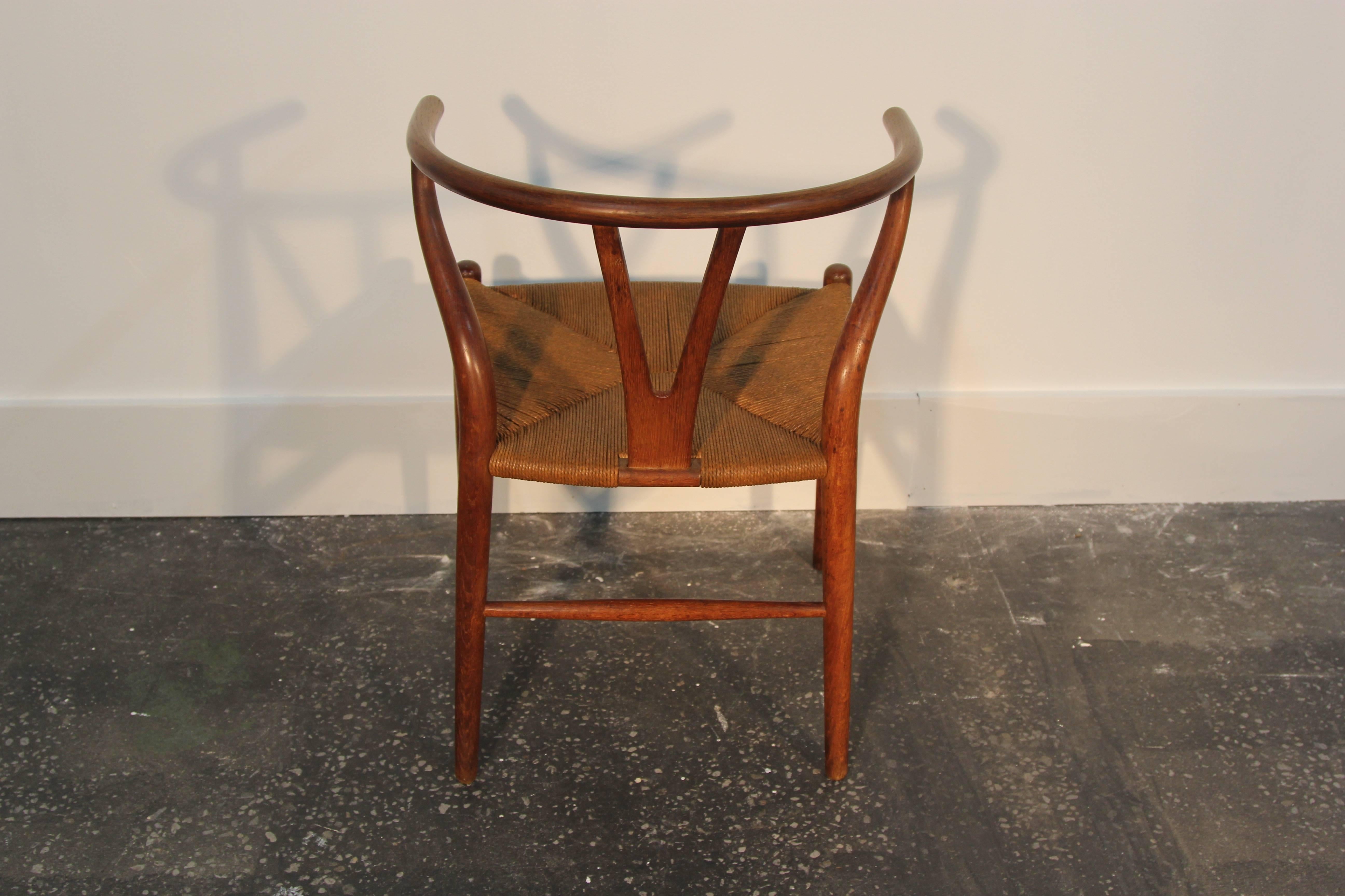 Mid-20th Century Amazing Set of 12 Hans Wegner Wishbone Chairs