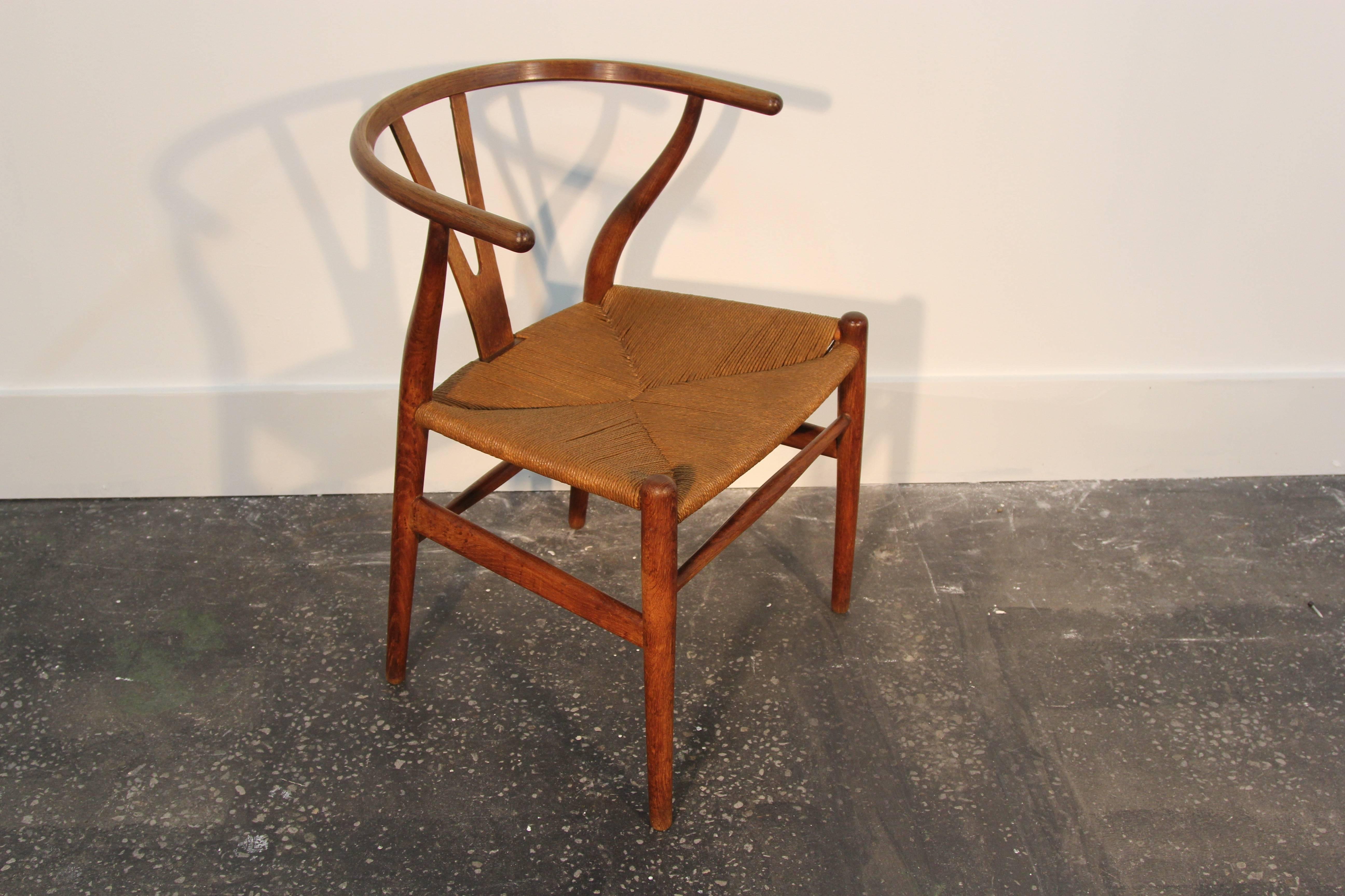 Mid-Century Modern Amazing Set of 12 Hans Wegner Wishbone Chairs