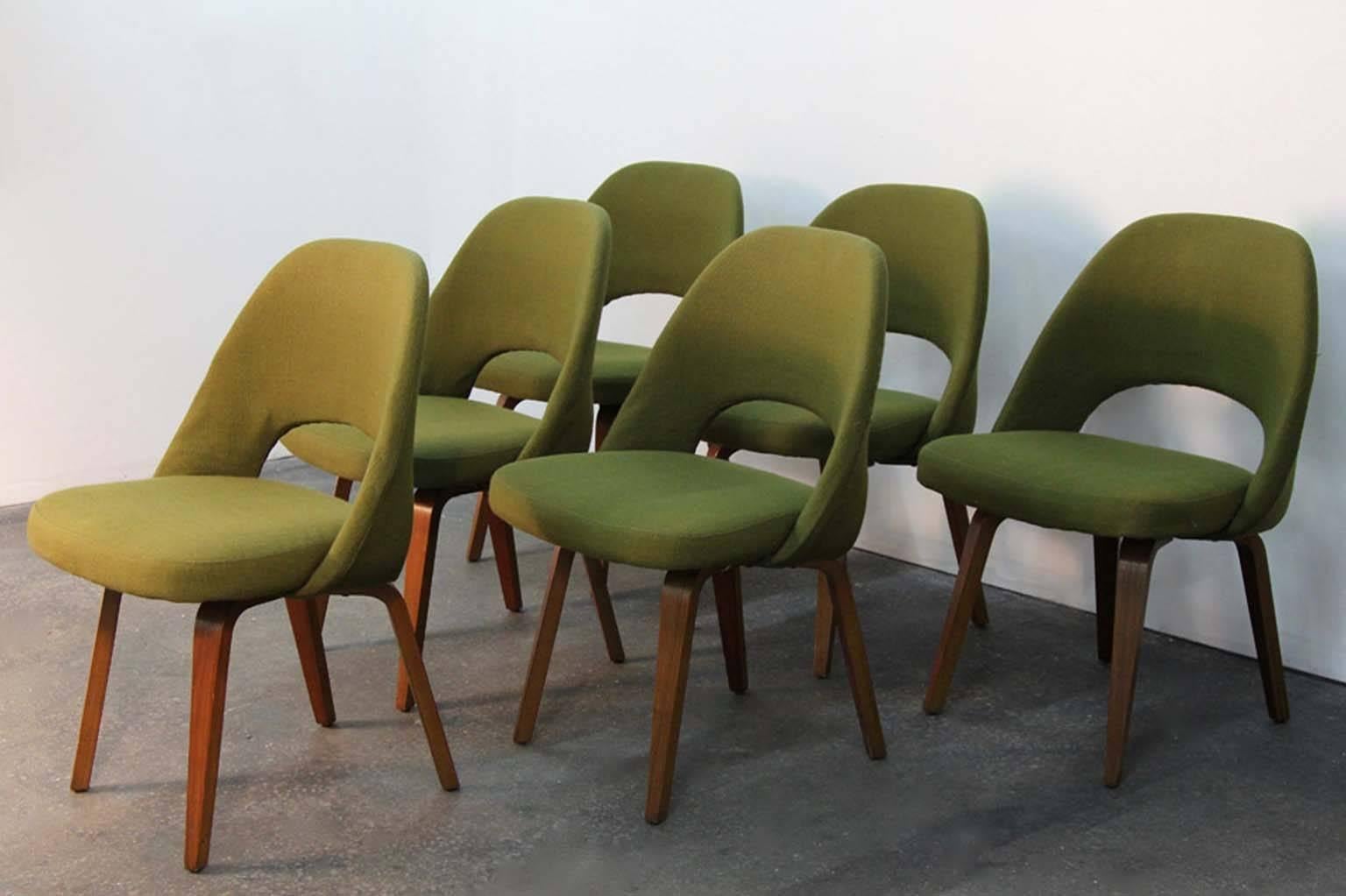 Eero Saarinen for Knoll Executive Side Chairs Walnut Legs, Mid-Century Modern 1