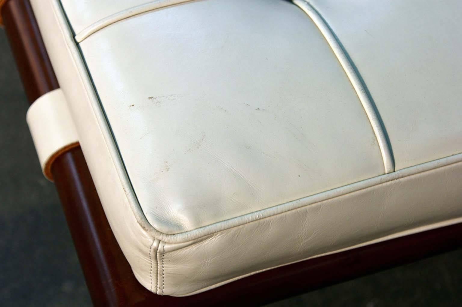 Fin du 20e siècle Mies Van Der Rohe for Knoll Barcelona Daybed en cuir blanc