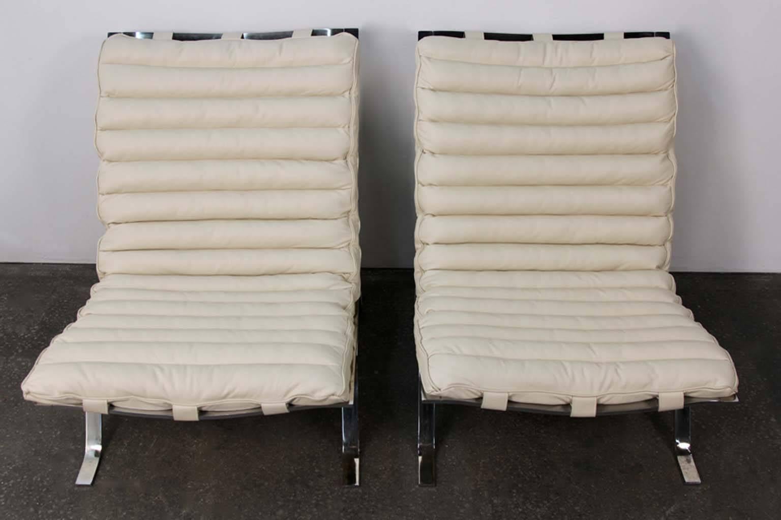 Pair of Original Arne Norell Newly Upholstered Ari Chairs For Sale 2