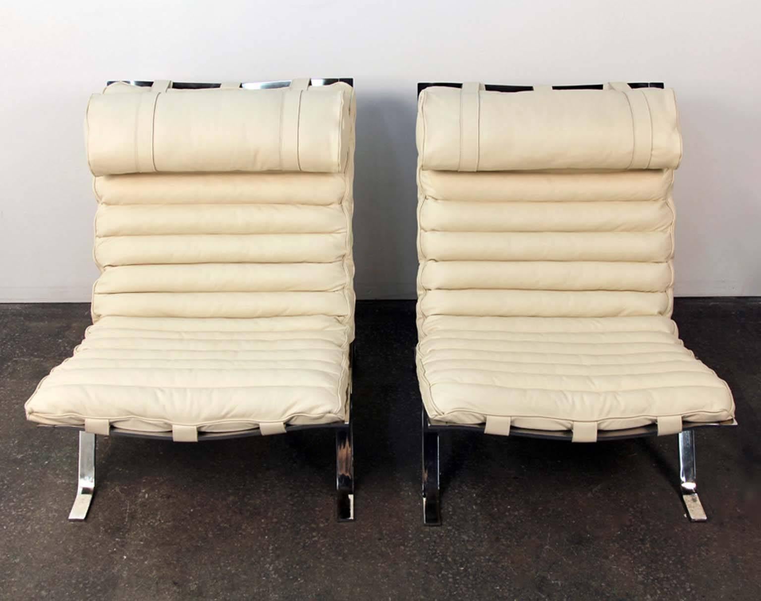 Pair of Original Arne Norell Newly Upholstered Ari Chairs For Sale 1