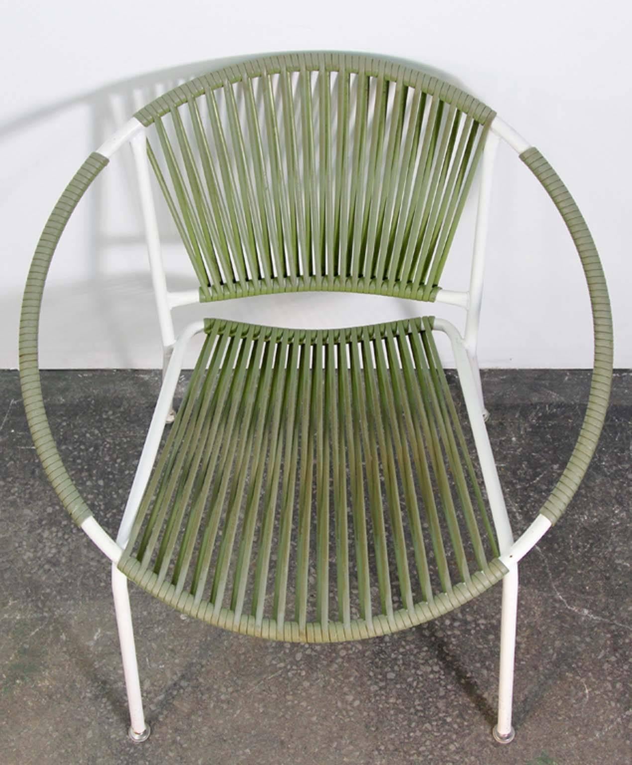 Modernist Pair of Hoop Chairs with Pebble Glass Snack Table Patio Set For Sale 2