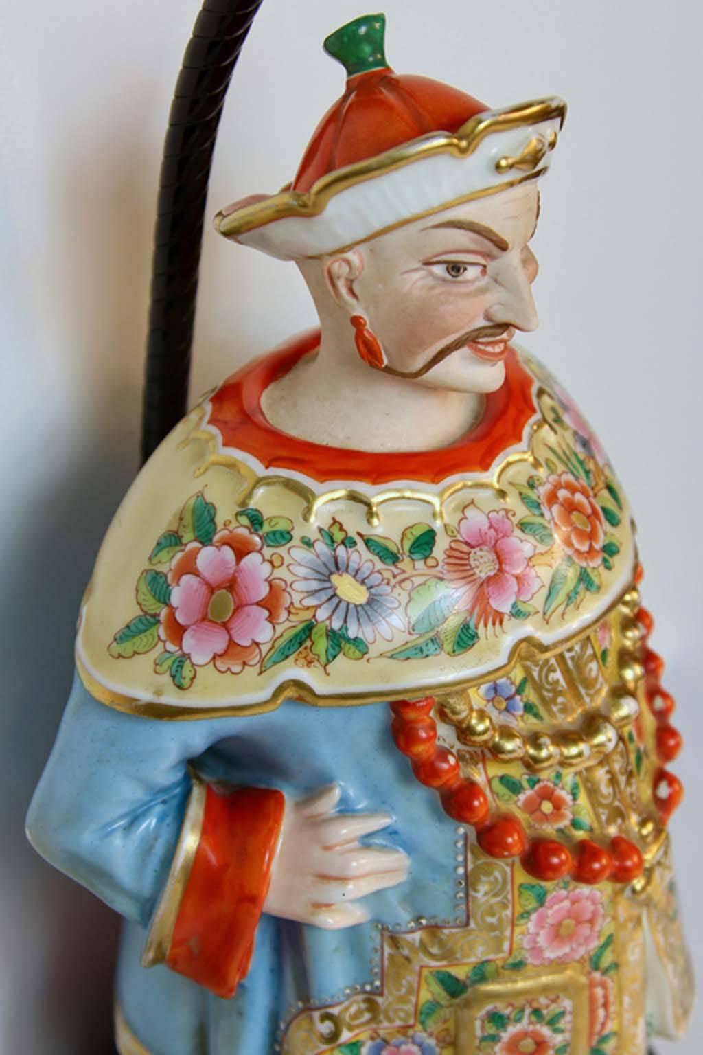 Porcelain Chinoiserie Figural Lamp, circa 1800s For Sale 1