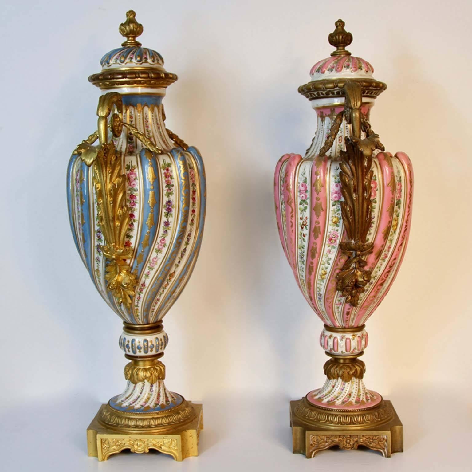 19th Century French Sevres Swirl Urns Pink and Celeste Blue In Good Condition For Sale In Bridport, CT