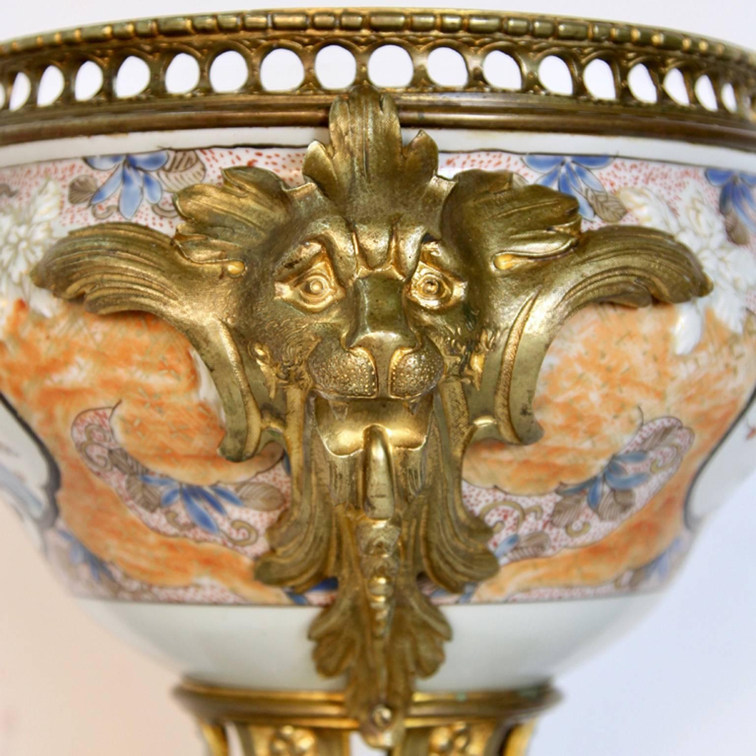 Bronze Antique Oriental Asian Porcelain Centerpiece, 18th Century For Sale