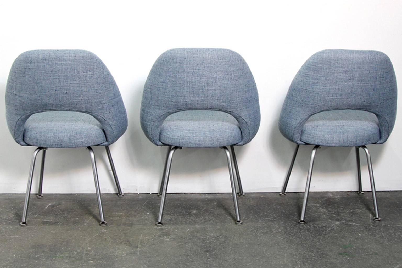 Eero Saarinen Executive Side Chairs Newly Upholstered for Knoll In Excellent Condition In Bridport, CT