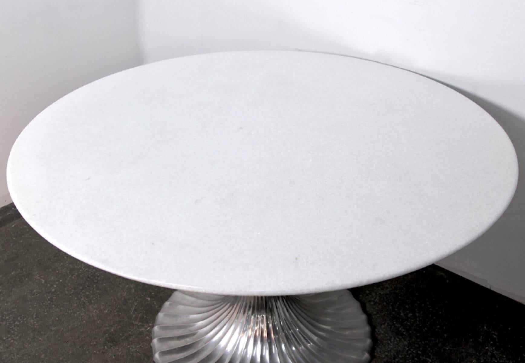 Rare Midcentury Round Table with Unique Fluted Silver Metal Base In Good Condition In Bridport, CT