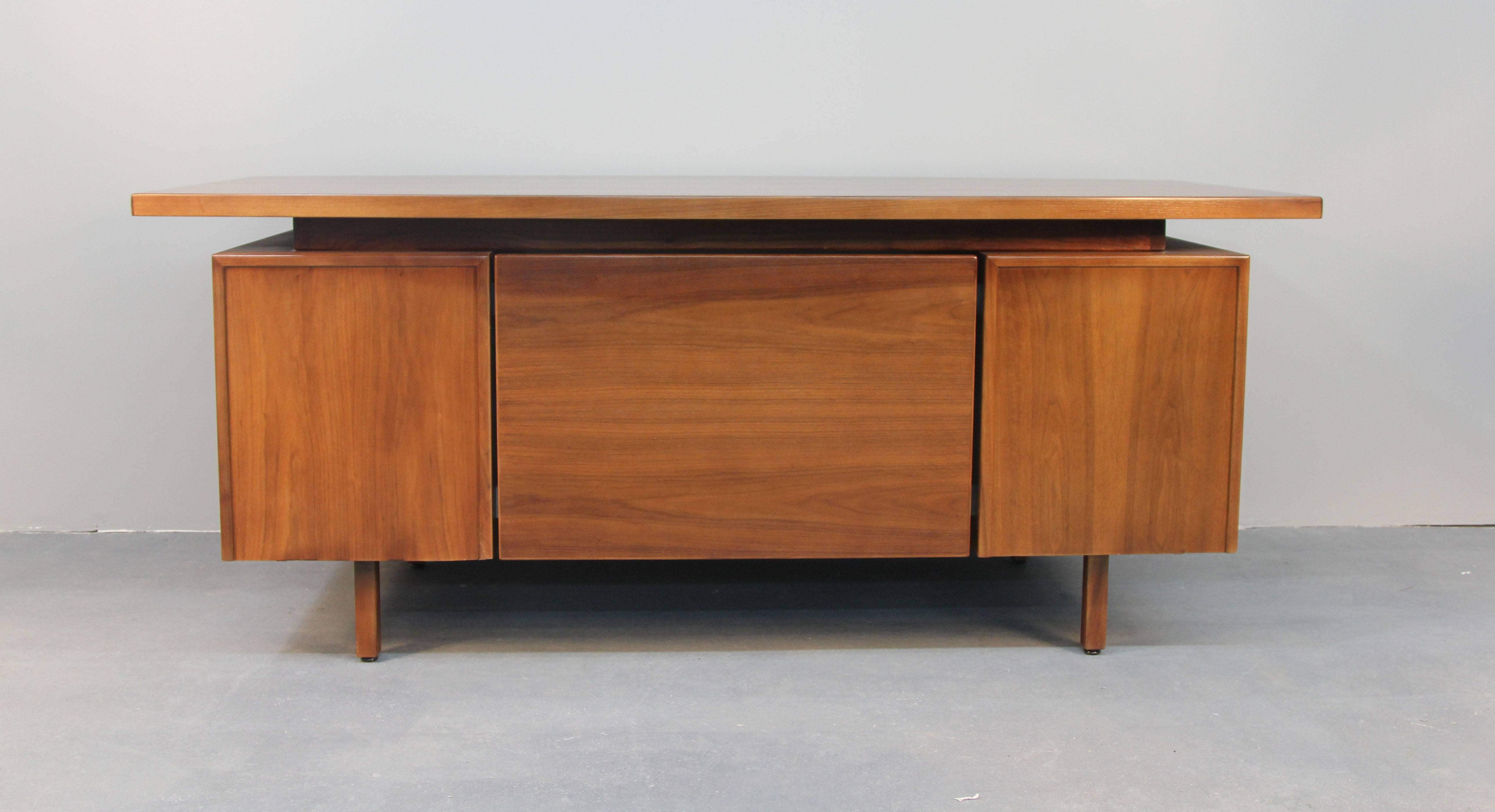 Mid-Century Modern Jens Risom Executive Floating Top Desk